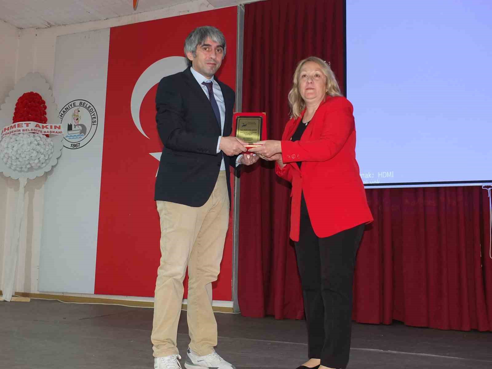 Burhaniye’ de Çölyak Farkındalık Konferansı düzenlendi
