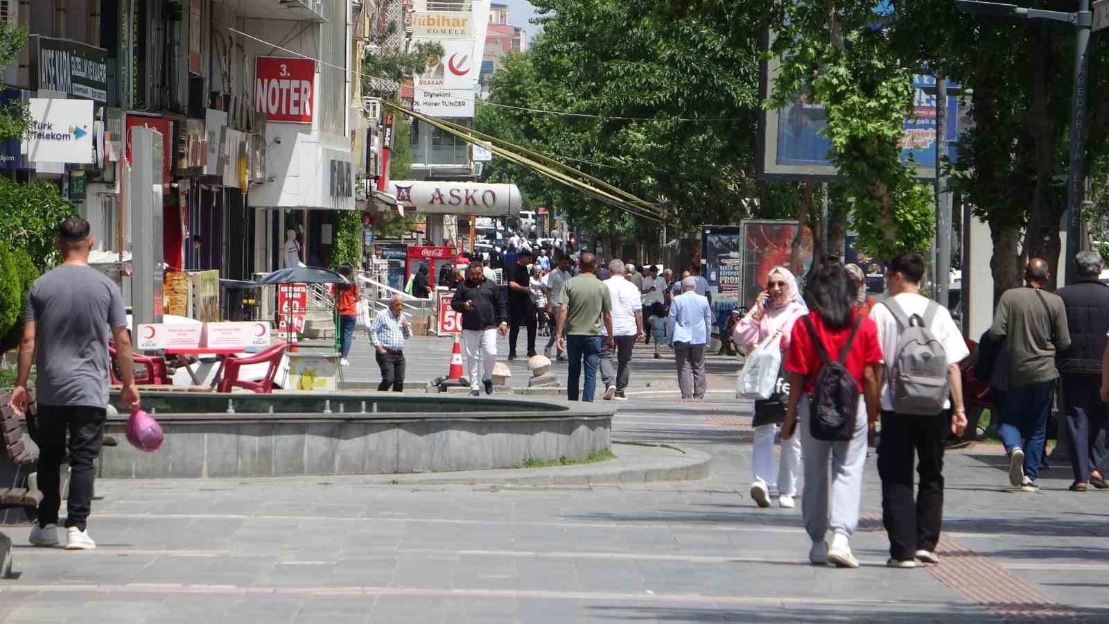 Batman’da terör örgütü PKK’nın fesih kararına destek