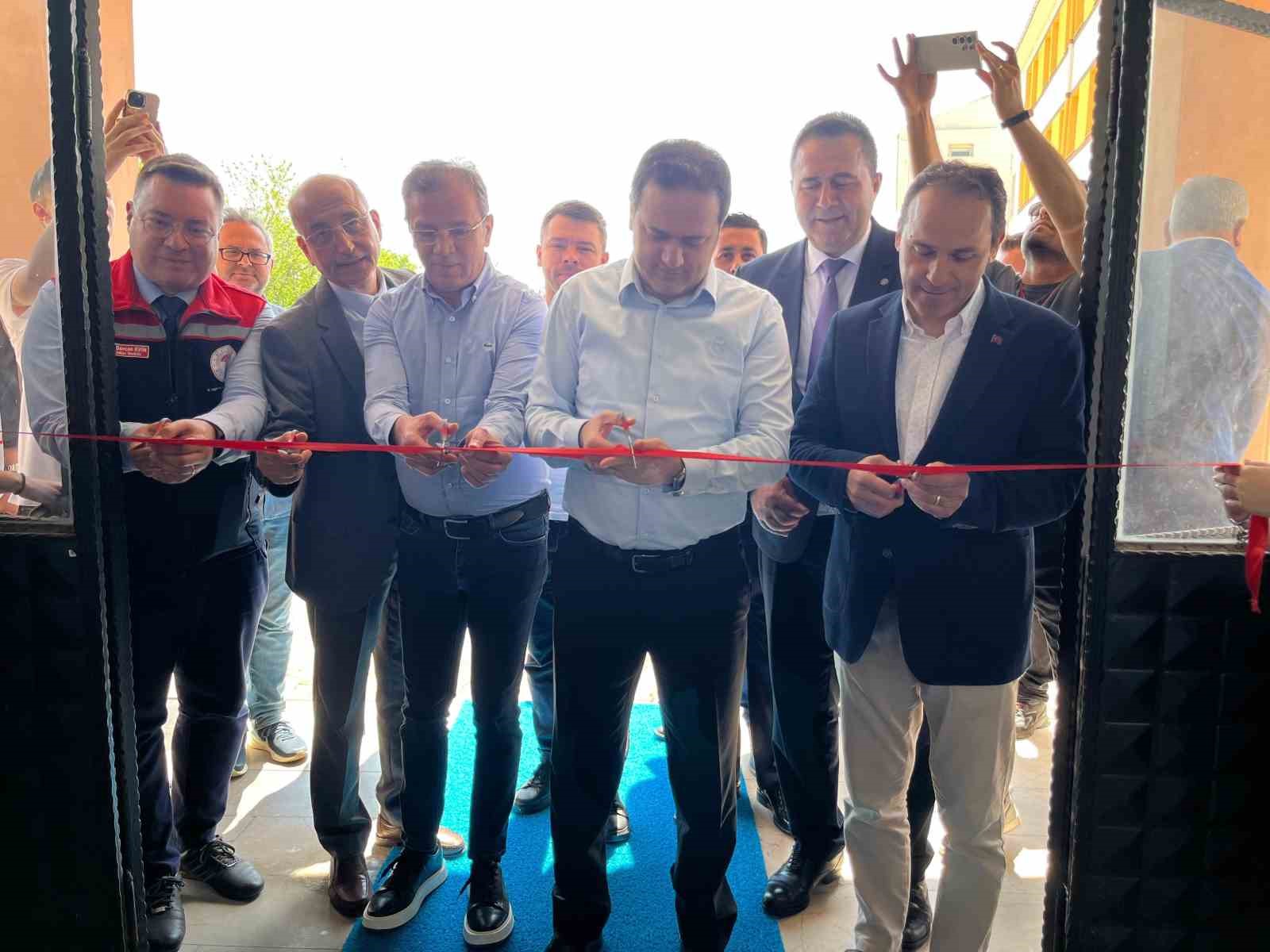 Hayrabolu’da liseli gençler bilim fuarında projelerini sergiledi
