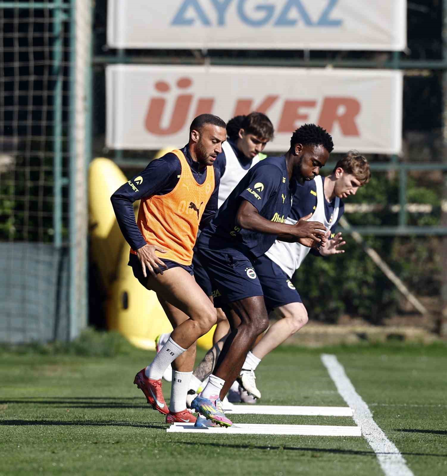 Fenerbahçe, Eyüpspor maçı hazırlıklarına başladı
