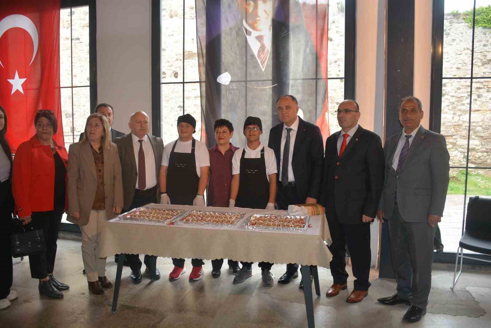 Sinop’ta "Özelim Çocuk Korosu ve Karma Sanat Sergisi"
