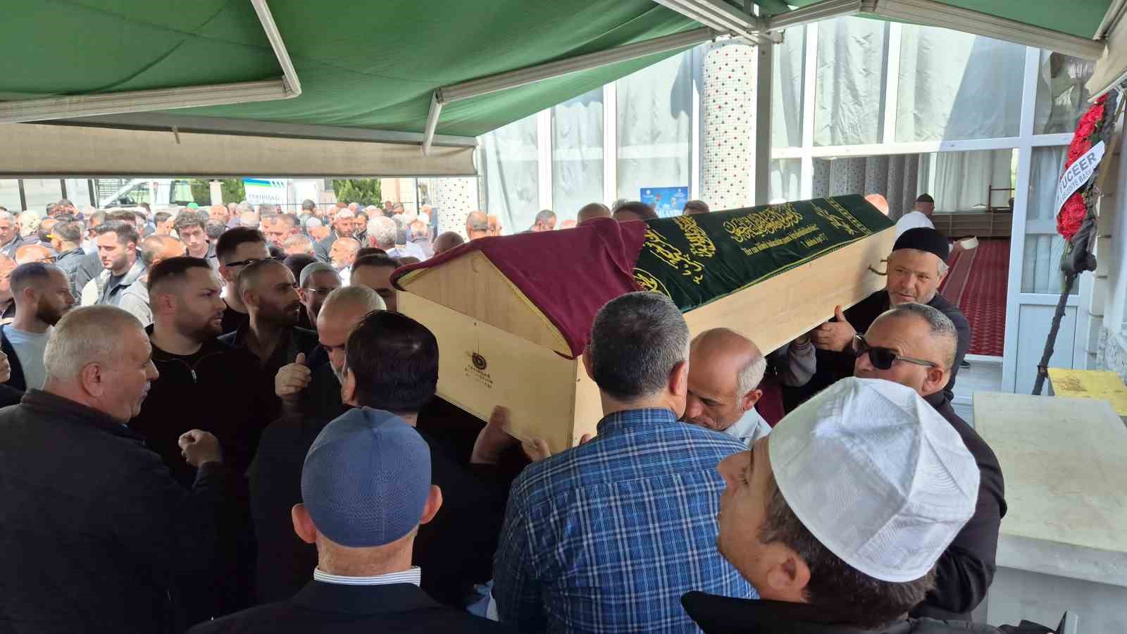 Çanakkale kazasında ölen 2 kadın Tekirdağ’da toprağa verildi