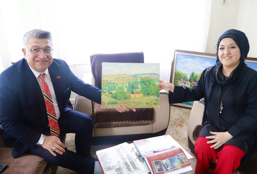 DP&Uuml; Rekt&ouml;r&uuml;&rsquo;nden Ressam Dilek Kocaman Yılmazer At&ouml;lyesi&rsquo;ne ziyaret
