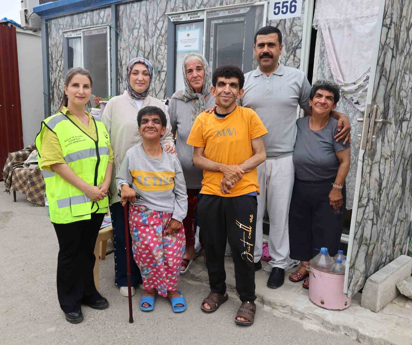 HBB, ömrünü 3 engelli evladına adayan Süheyla teyzeyi unutmadı