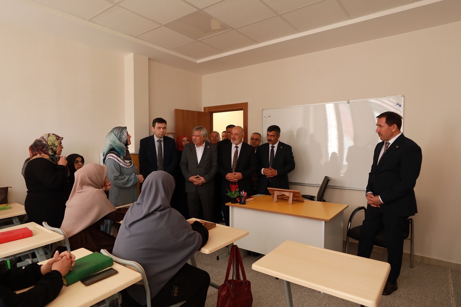 Karatay&rsquo;da Fetih Dolappare Kur&rsquo;an Kursu a&ccedil;ıldı
