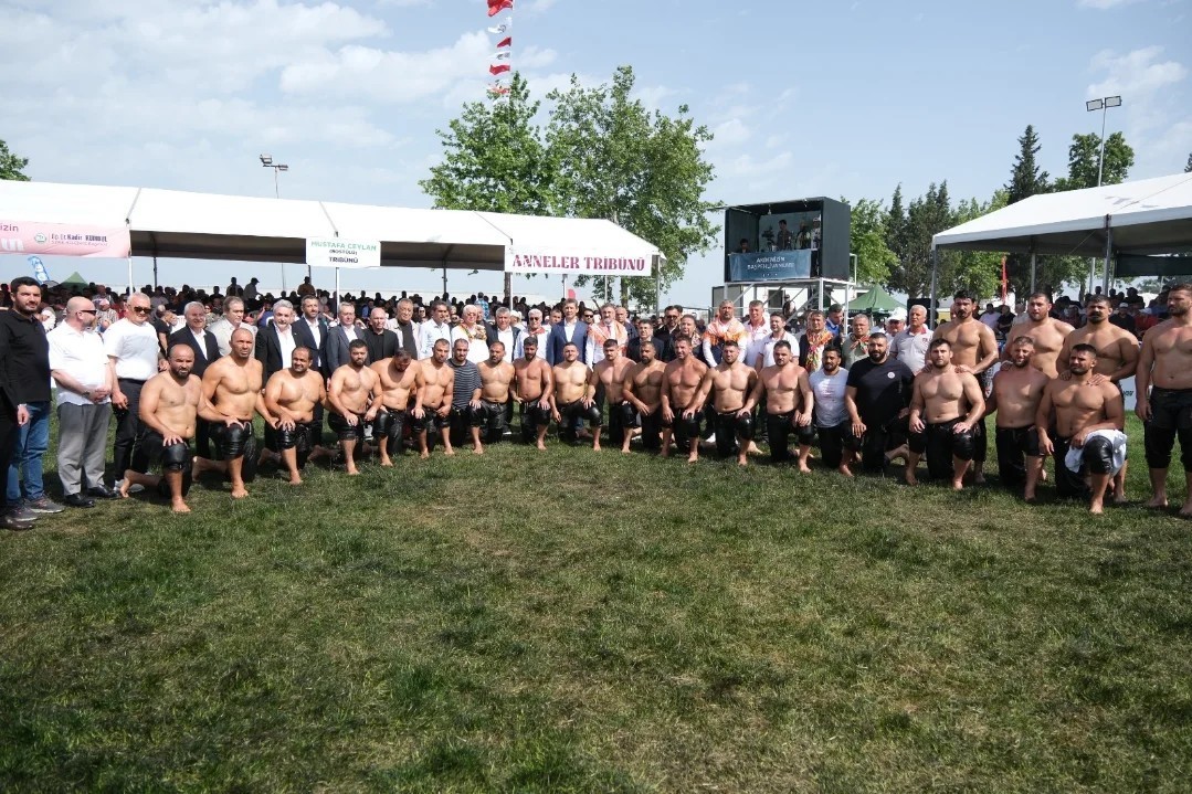 Serik&rsquo;te Başpehlivan Cengizhan Şimşek oldu
