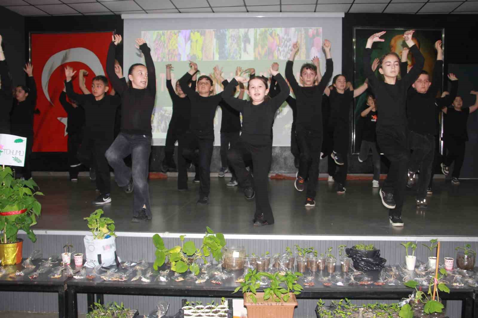 Ordu’da ilkokul öğrencilerine ata tohumlarının önemi anlatıldı
