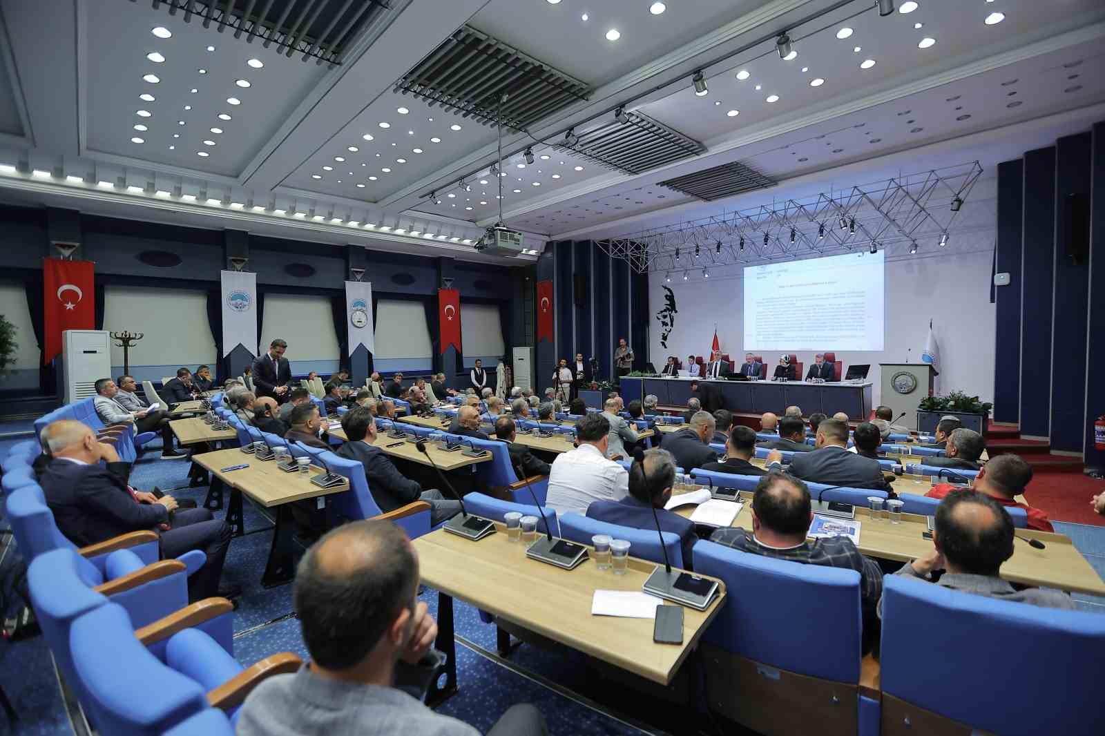 Büyükşehir Meclisi’nde 82 madde karara bağlandı