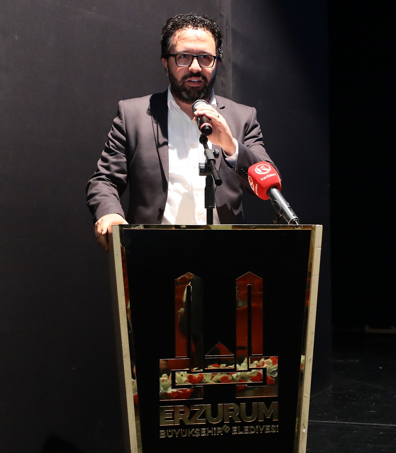 Genel Sekreter Aynalı: "Belediyecilik toplumsal refleks y&ouml;netimidir"
