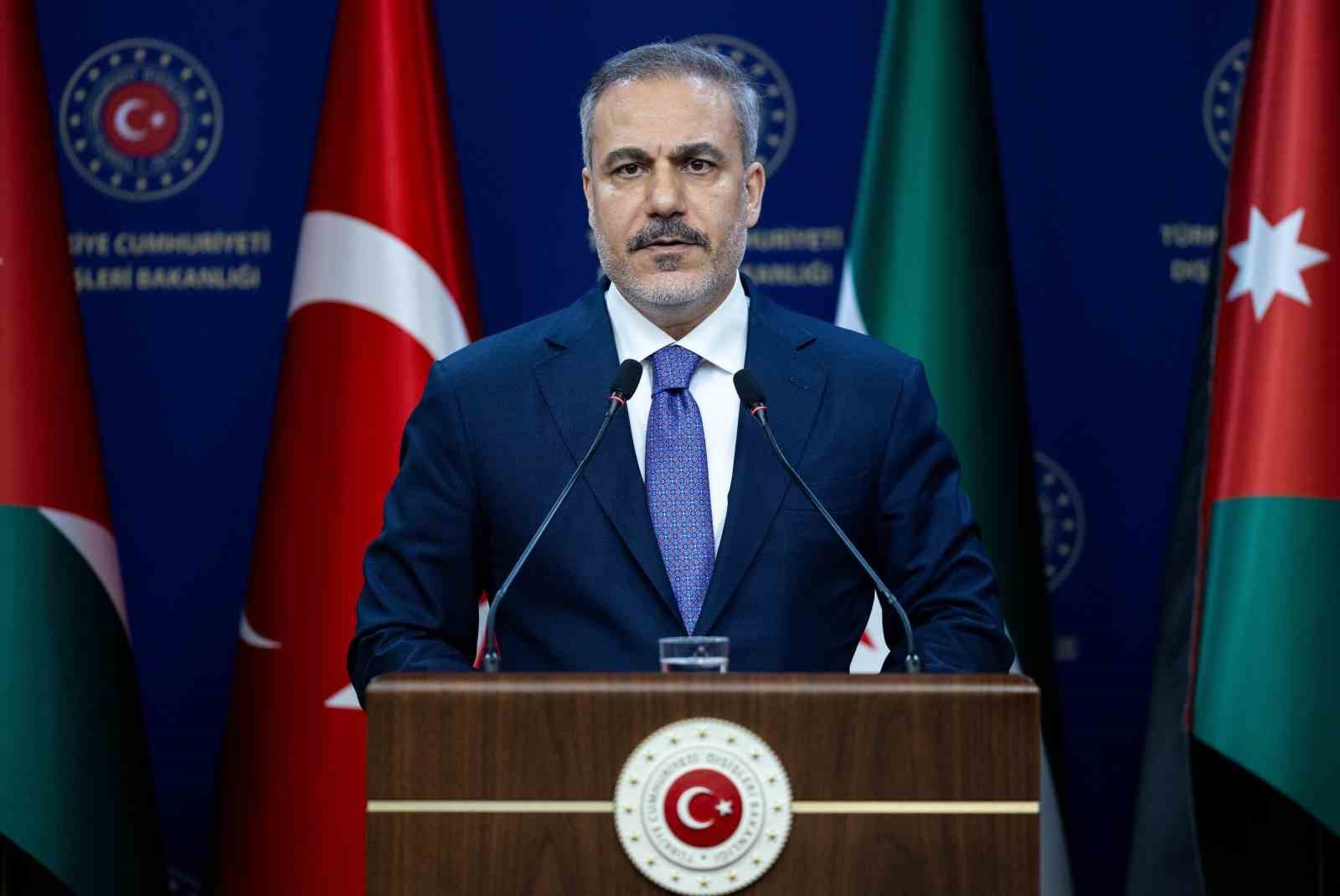 Dışişleri Bakanı Fidan: "(PKK&rsquo;nın fesih kararı) Kalıcı barış ve istikrarın b&ouml;lgemize hakim olması a&ccedil;ısından ben bu kararı olduk&ccedil;a &ouml;nemli g&ouml;r&uuml;yorum"
