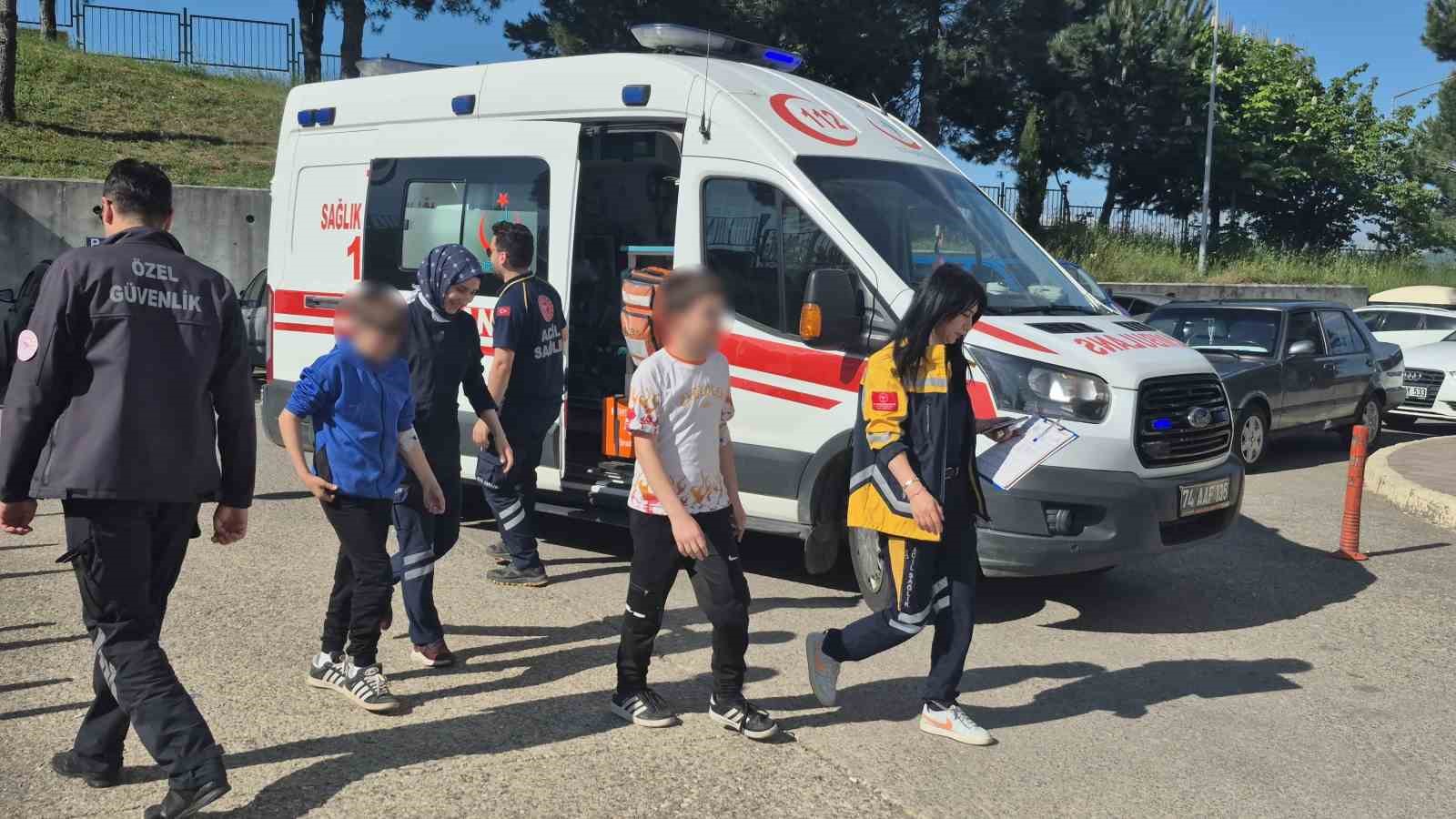 Bartın’da 17 öğrenci yedikleri şekerlemeden zehirlendi