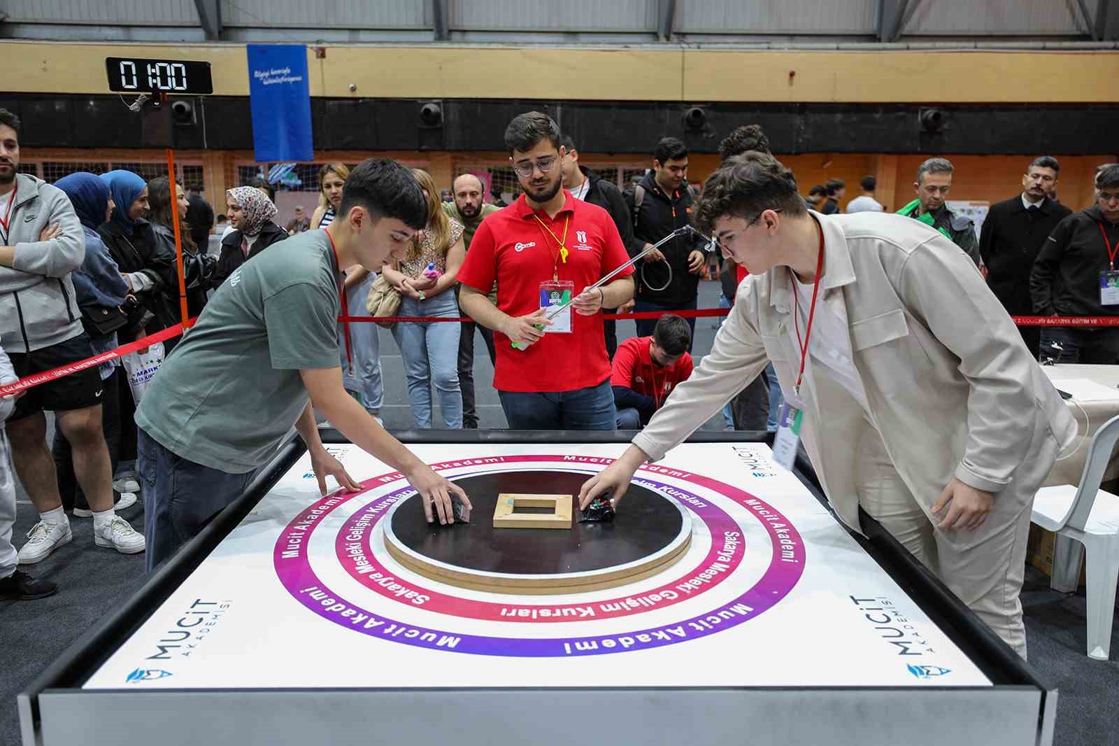 SUBÜ’de düzenlenen Robot ve Teknoloji Olimpiyatları bir ilk oldu
