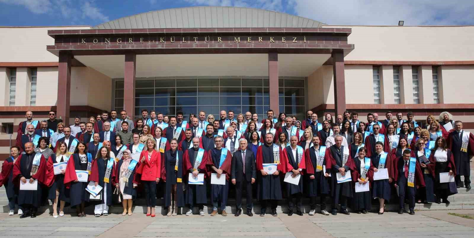 ESOGÜ, uluslararası bilimsel yayın çalışmaları yapan akademisyenlere teşekkür etti