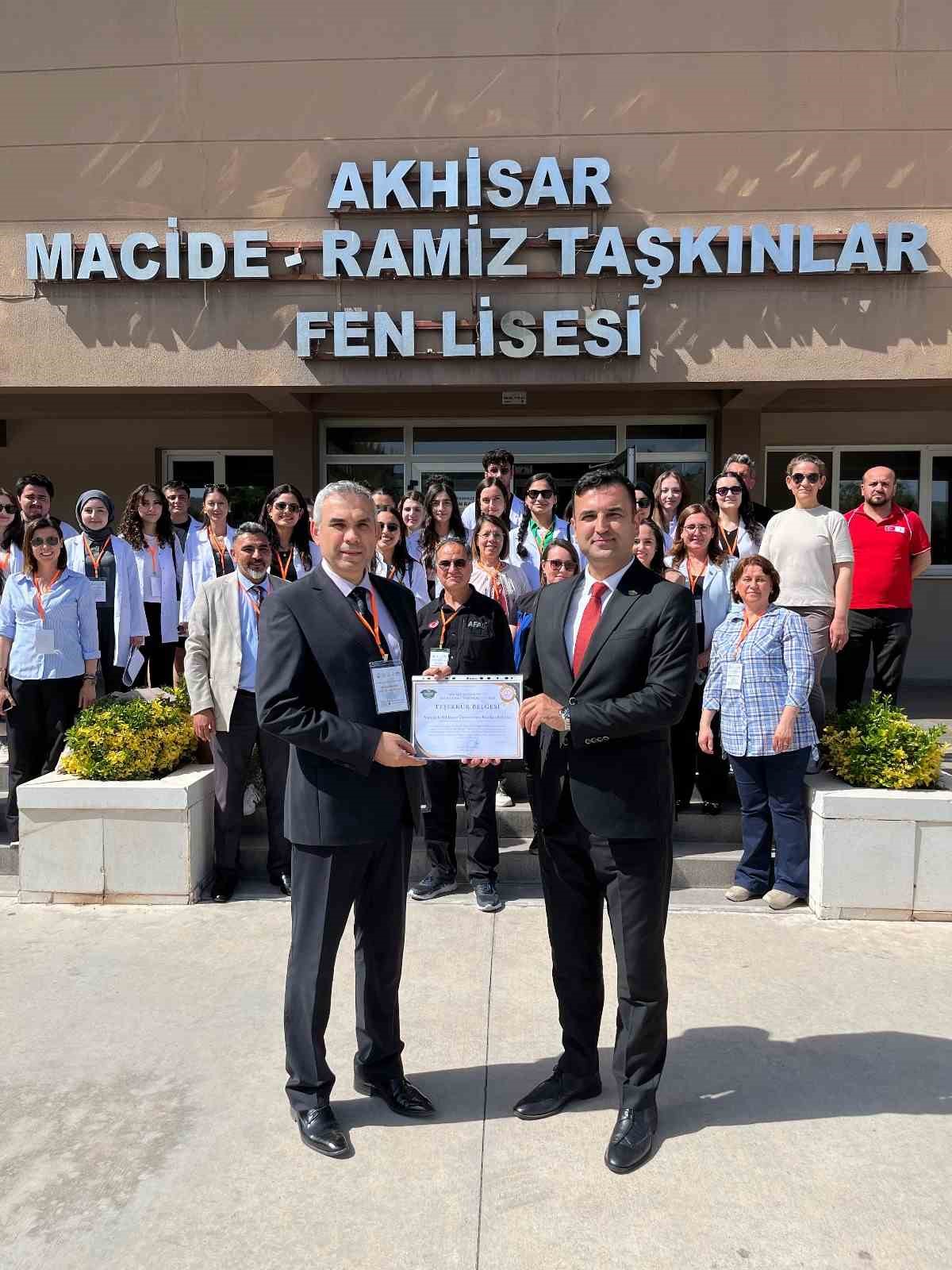 MCB&Uuml;&rsquo;den lise &ouml;ğrencilerine bilim ş&ouml;leni
