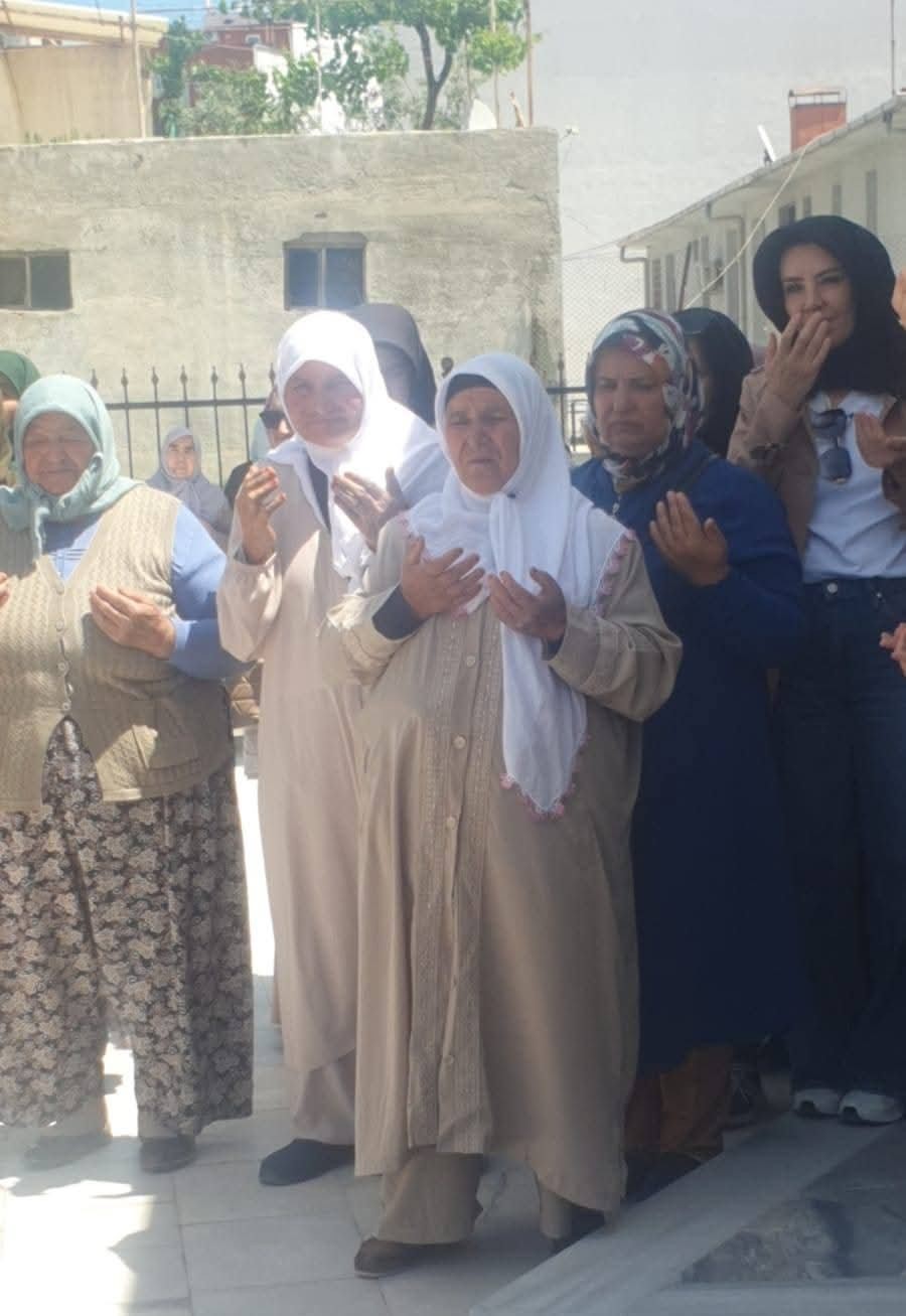 Selendi’den dualarla kutsal topraklara uğurlandılar
