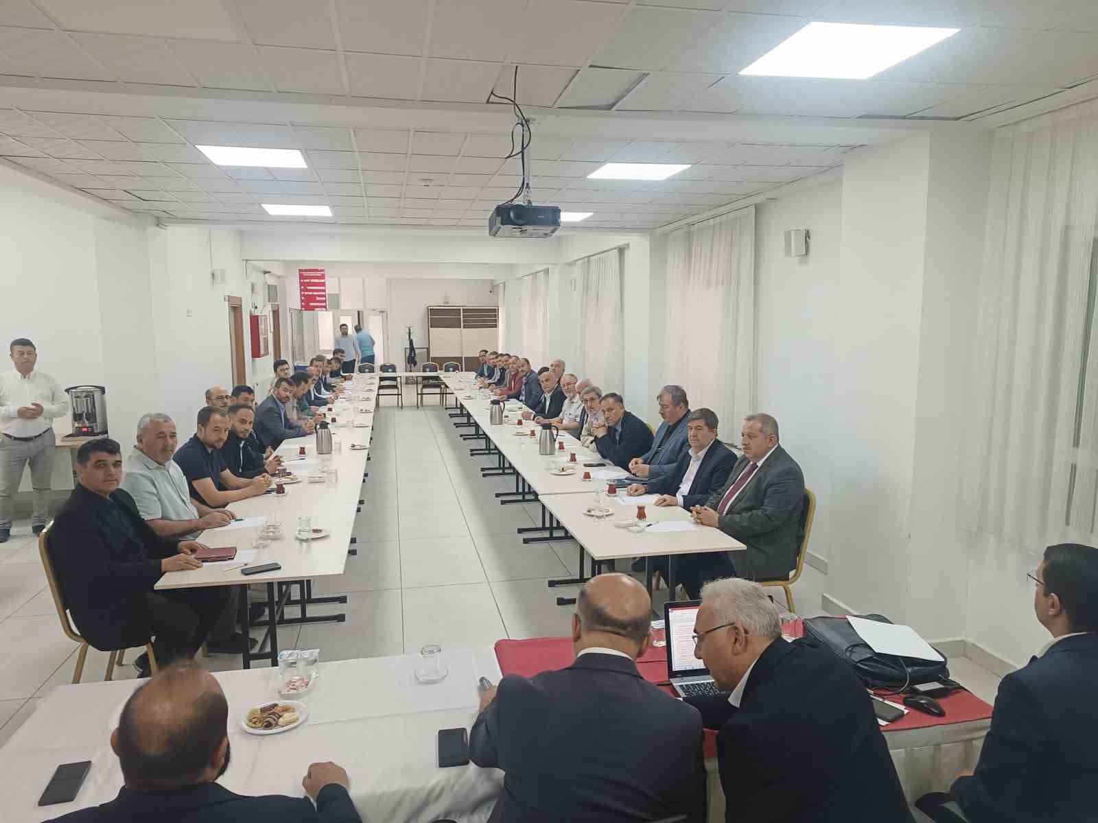 Afyonkarahisar’da umre istişare toplantısı gerçekleştirildi
