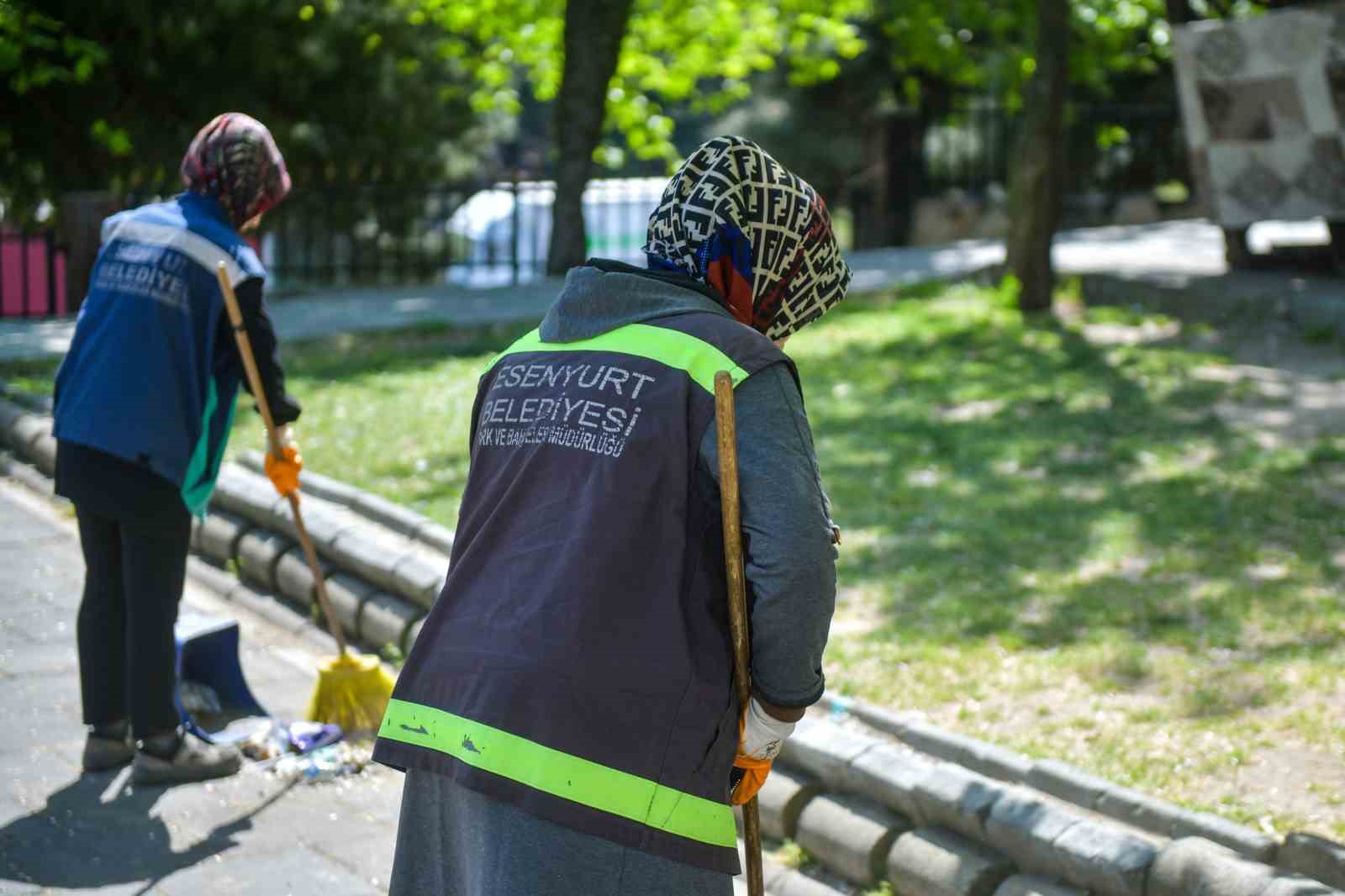 Esenyurt’ta 7/24 temizlik seferberliği
