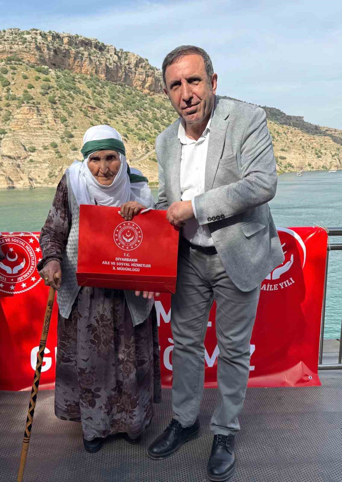 Şehit annelerine özel ’Anneler Günü’ etkinliği
