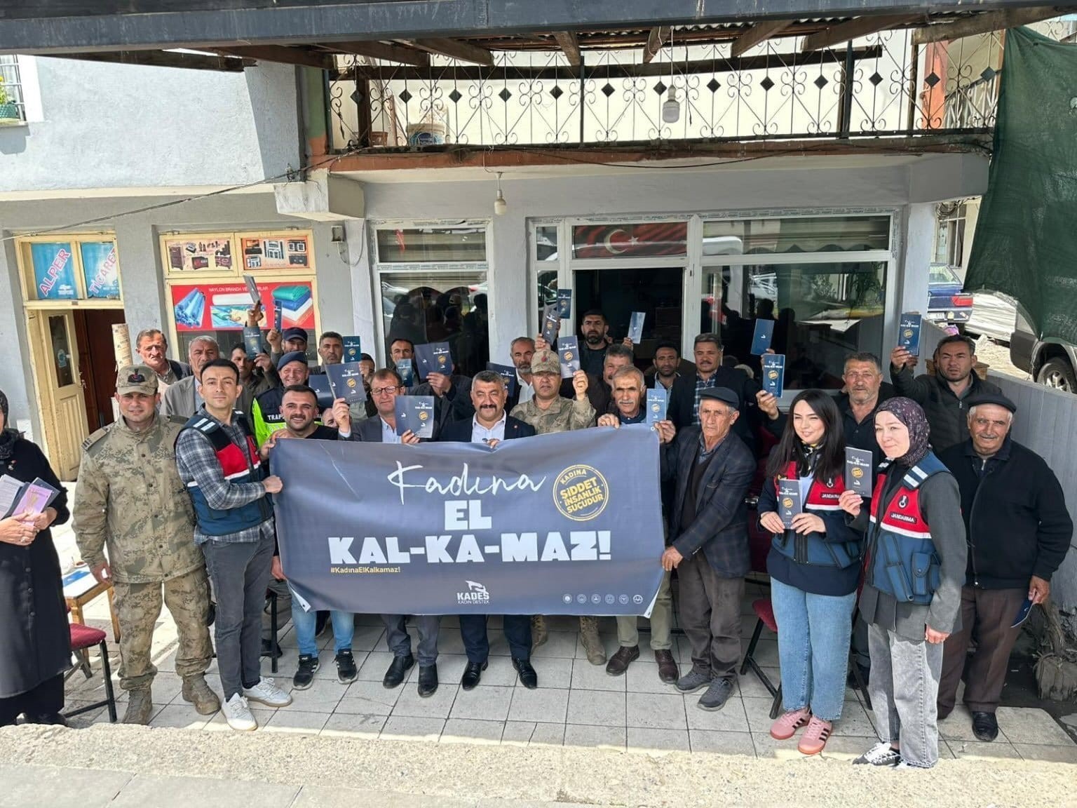 Jandarmadan KADES bilgilendirmesi