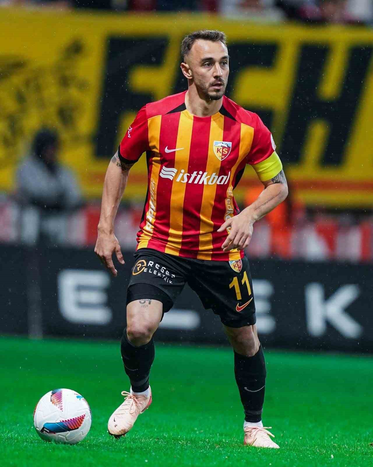 Kayserispor Kaptanı Gökhan Sazdağı: "Gemiyi limana yanaştırdık"