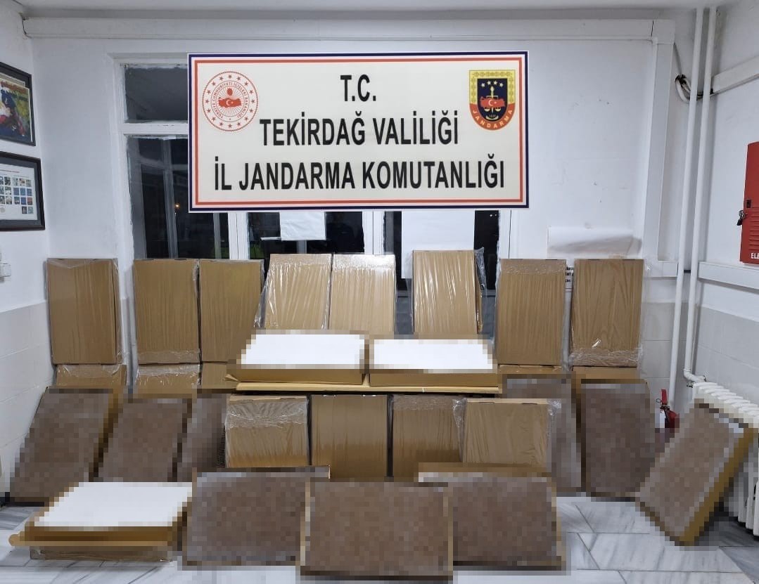 Tekirdağ’da jandarmadan ruhsatsız silah ve kaçak ürün operasyonu
