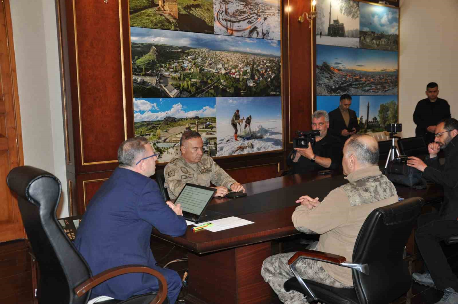 Kars’ta Nisan ayı asayiş ve güvenlik toplantısı yapıldı