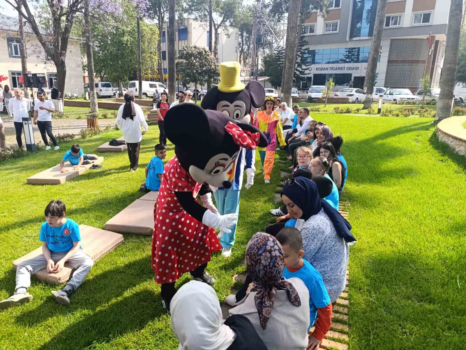 Kozan’da özel çocuklar neşeli anlar yaşadı