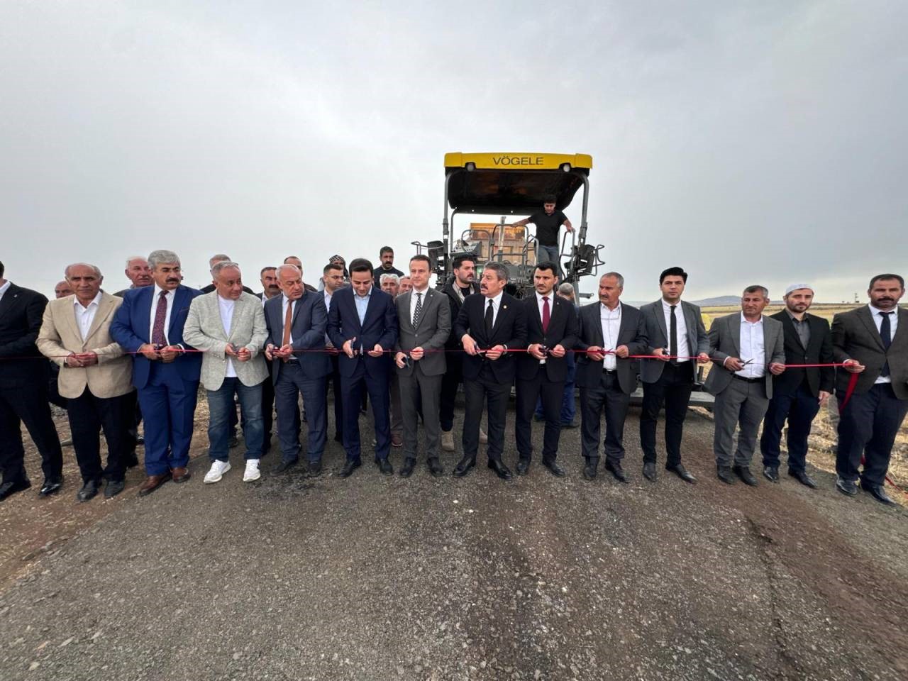Şırnak’ta BSK asfalt serimi başladı
