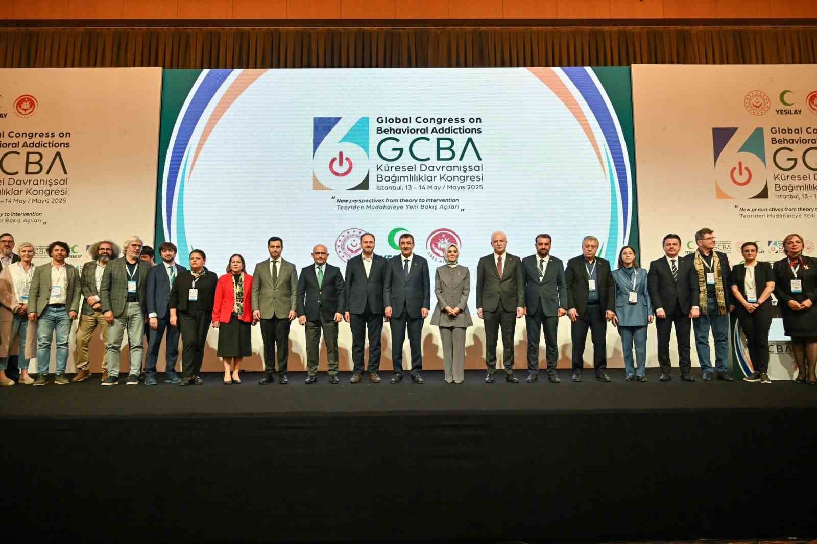 Cumhurbaşkanı Yardımcısı Cevdet Yılmaz, "T&uuml;rkiye olarak bağımlılıkla m&uuml;cadele sadece sağlıkta değil, eğitim, toplum ve dijital yaşam boyutları ile s&uuml;rd&uuml;r&uuml;yoruz"
