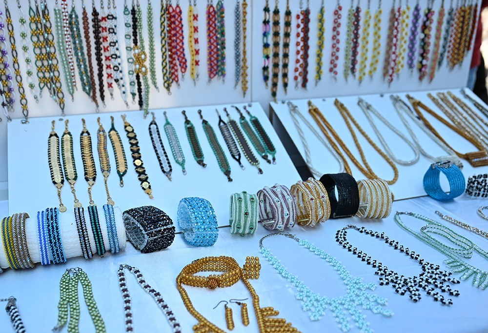 Gaziosmanpaşa’da özel öğrencilerin el emeği ürünleri panayırda sergilendi