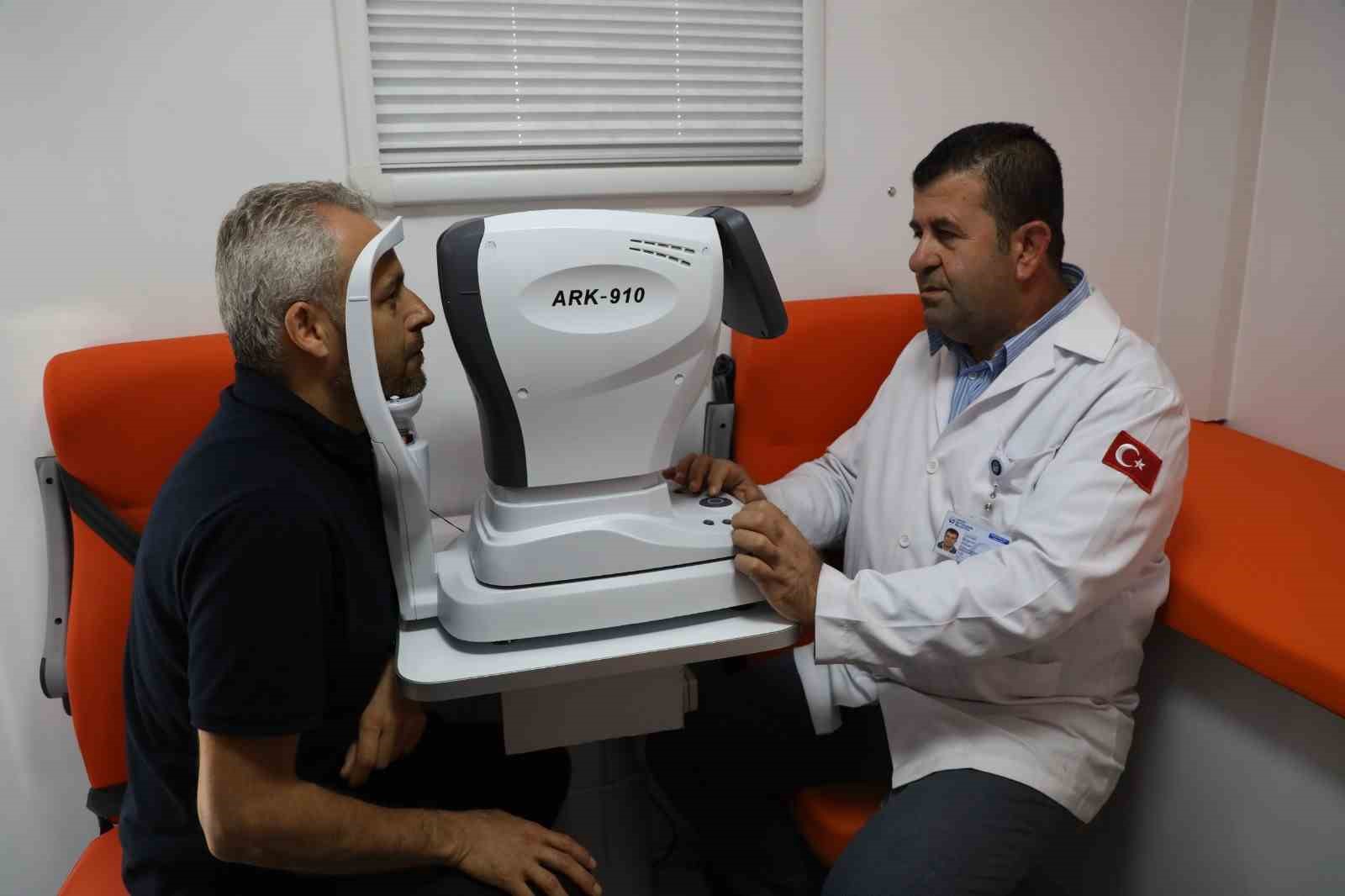 HBB filosuna 2 gezici sağlık aracı katıldı
