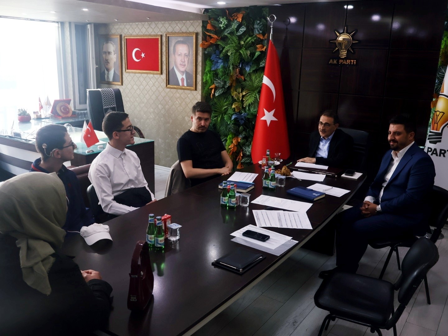 AK Parti Eskişehir’de Halk Günü buluşmaları başladı
