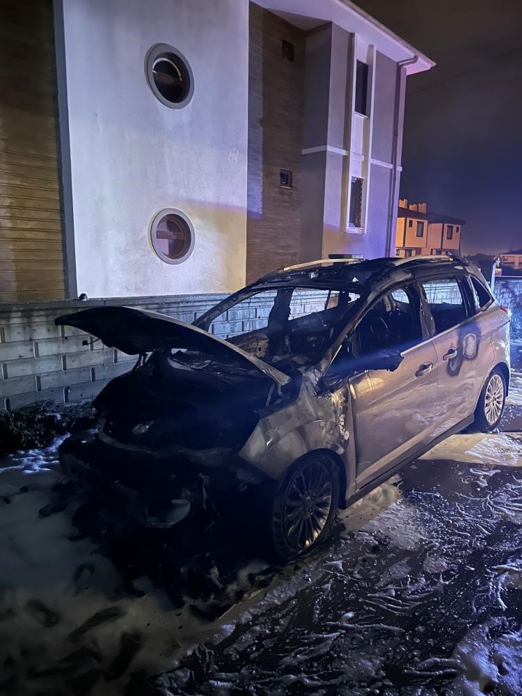 Menteşe&rsquo;deki otomobil yangınında g&ouml;z altına alınan şahıs serbest bırakıldı
