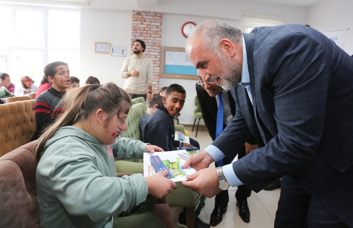 Canik’te özel çocuklar sanatla buluşacak