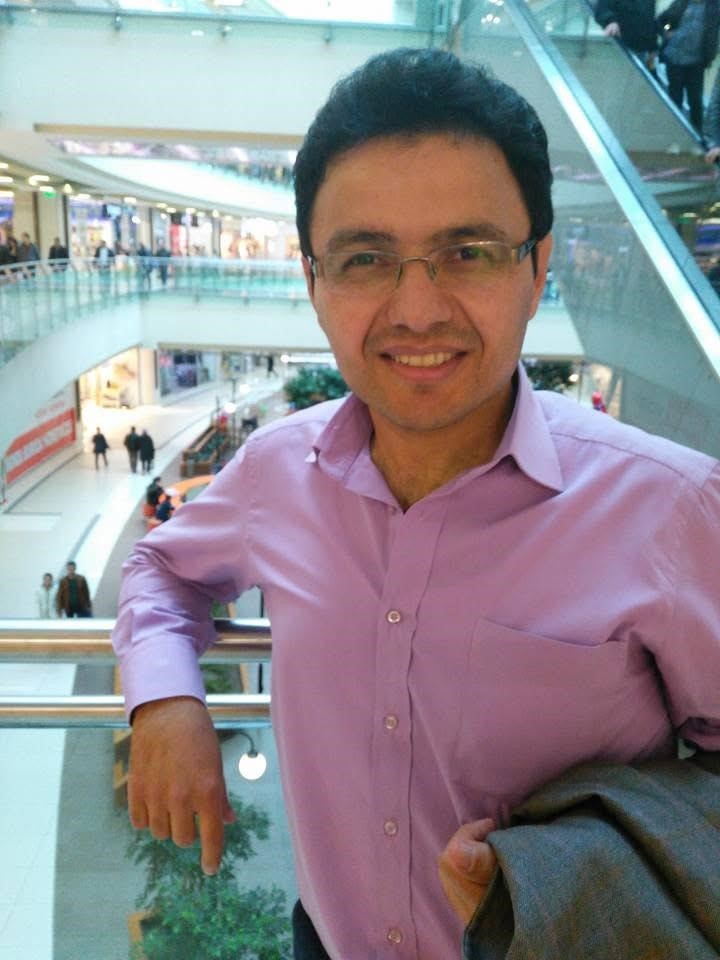 Trakt&ouml;r&uuml;yle &uuml;z&uuml;m bağlarına u&ccedil;an &ccedil;ift&ccedil;i hayatını kaybetti
