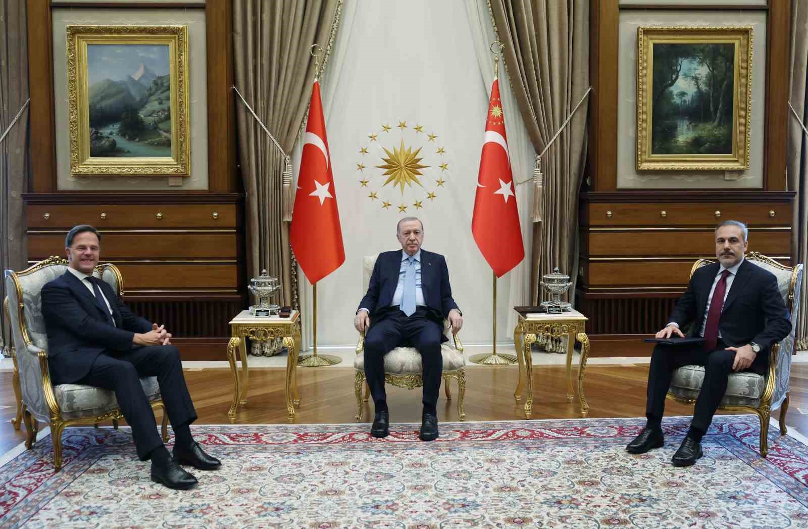 Cumhurbaşkanı Erdoğan, NATO Genel Sekreteri Mark Rutte&rsquo;yi Cumhurbaşkanlığı K&uuml;lliyesi&rsquo;nde Kabul etti.
