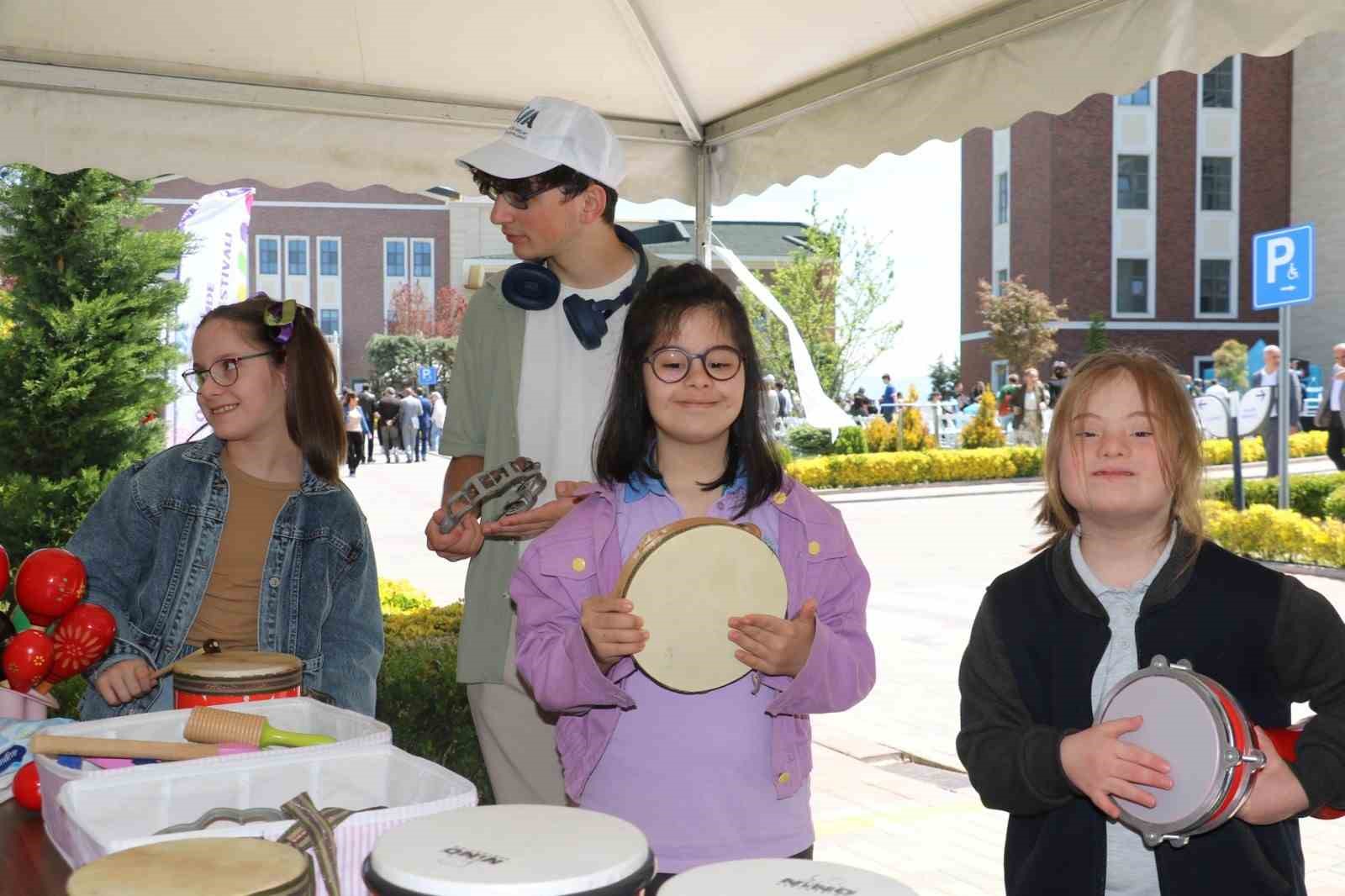 ’Sanat ve Spor Festivali’ engelsiz kalpleri buluşturdu