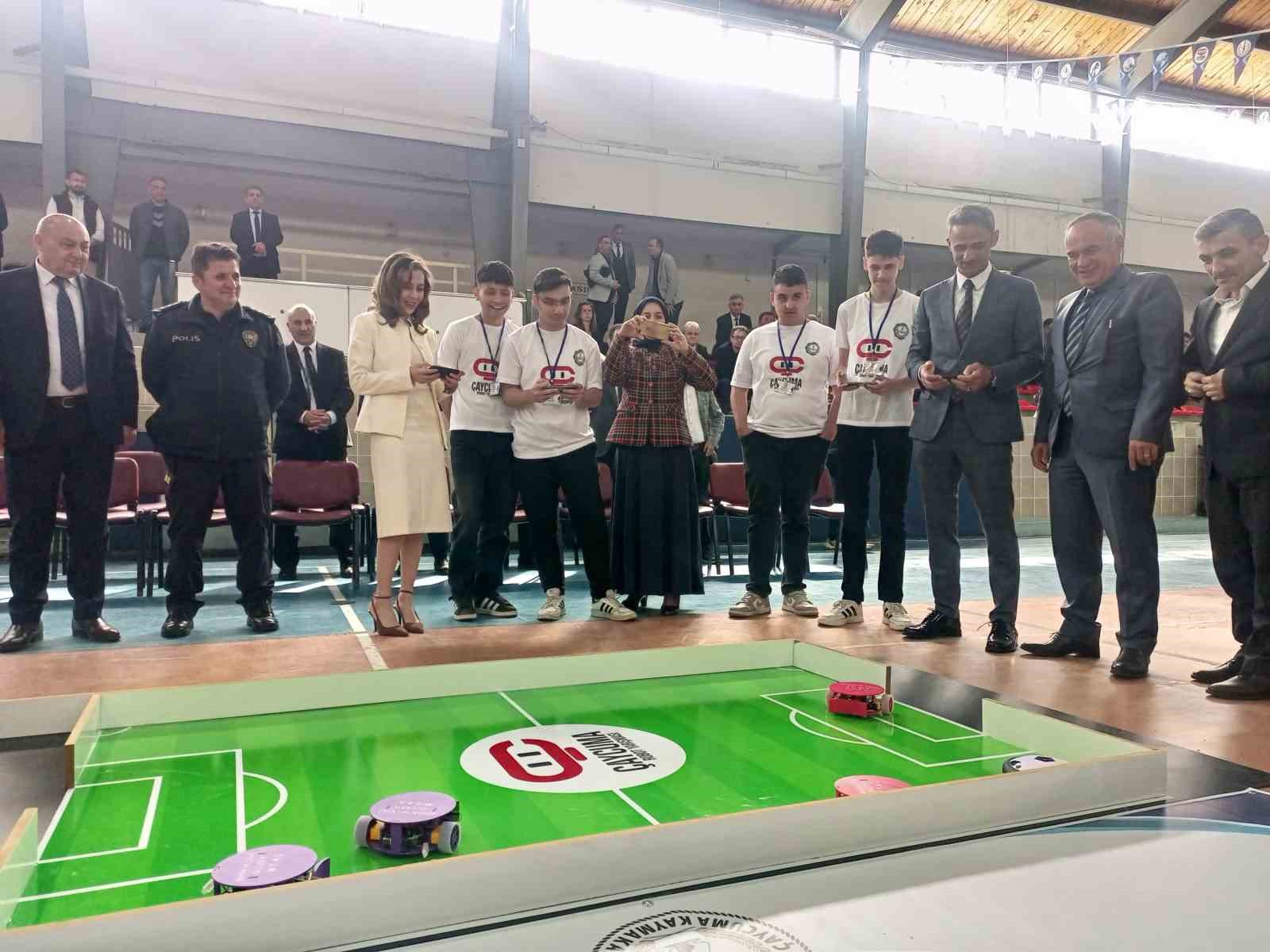 Çaycuma ilk kez Robot Yarışmasına ev sahipliği yaptı