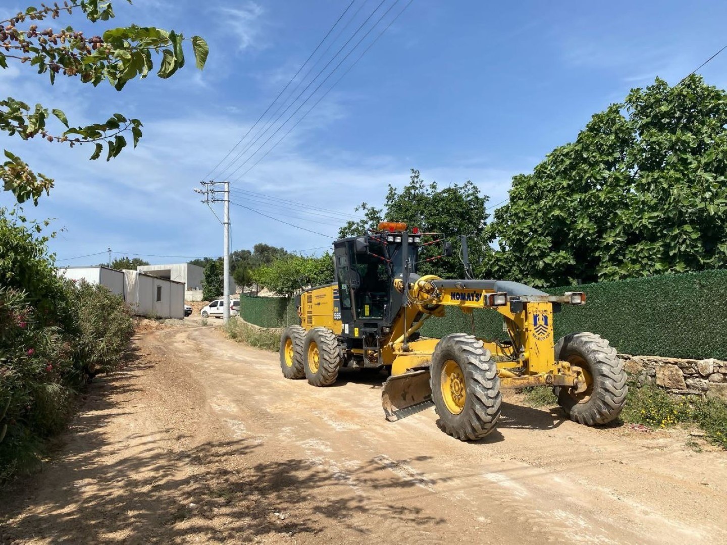 Belediyeden kapsamlı yol bakım onarım çalışmaları