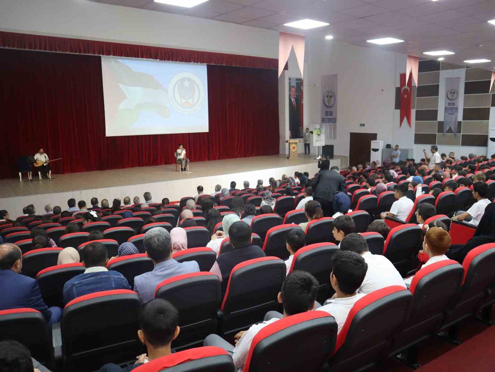 Besni İmam Hatip Ortaokulu’ndan Kudüs temalı şiir dinletisi