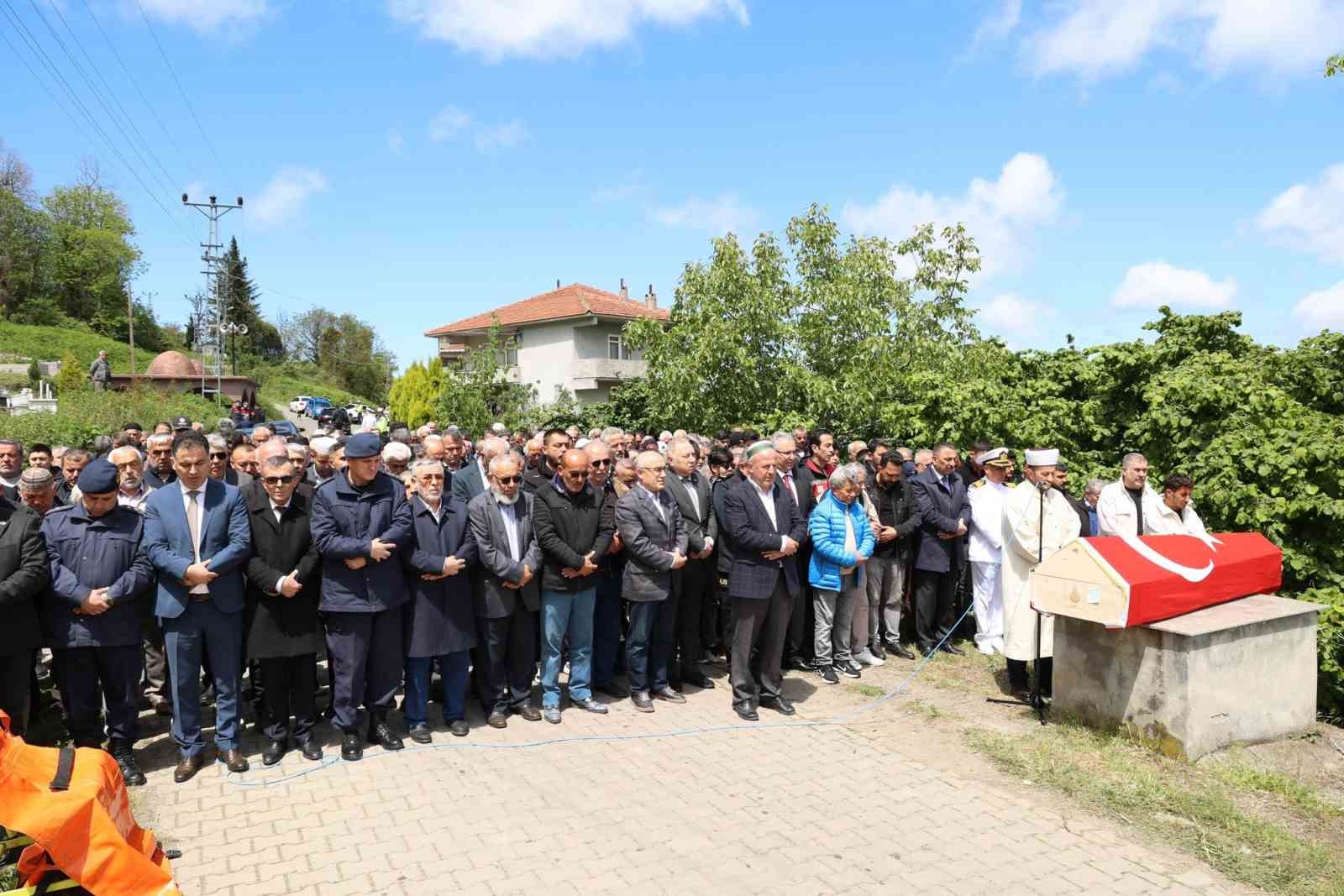 Vali Hacıbektaşoğlu, polis memuru Ertunç Gül’ün cenaze törenine katıldı