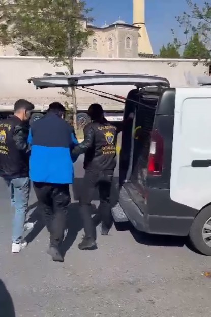 Bayrampaşa’da eski eş dehşeti güvenlik kamerasında