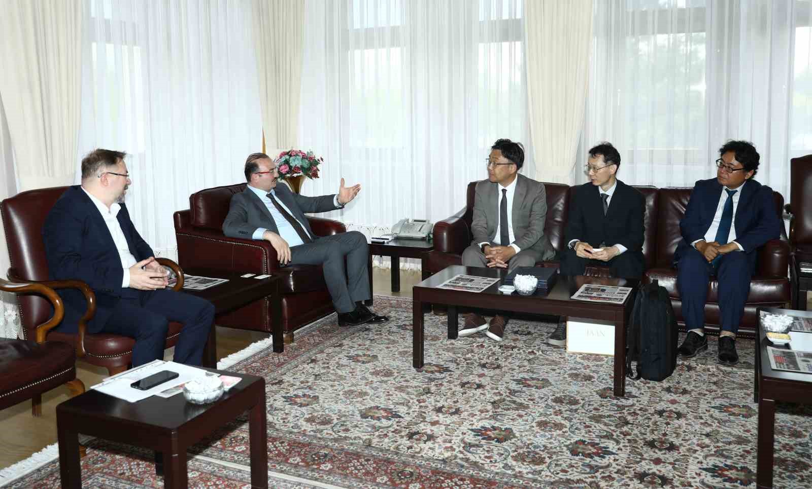 Erzurum Teknik &Uuml;niversitesi&rsquo;nde sosyal sorumluluk okulu ger&ccedil;ekleştirildi
