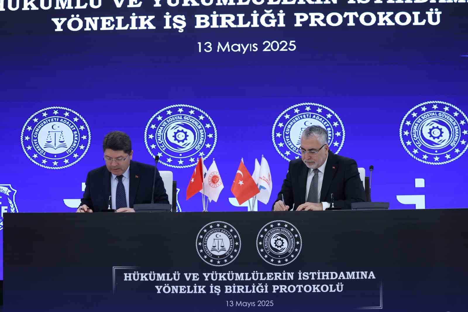 Bakan Işıkhan: "Eski hükümlülerin kendi iş yerini kurmaları için verilen hibe desteğini 300 binden 435 bin liraya çıkardık"