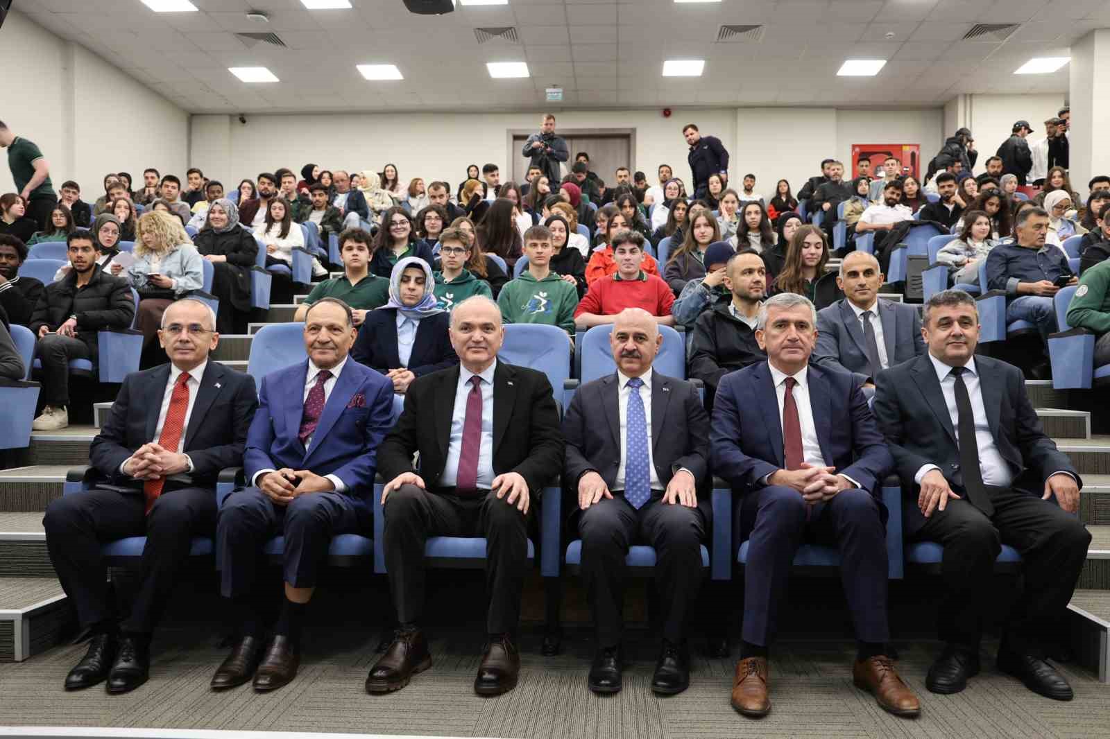 Başkan Özlü "Ne olursan ol, en iyisi ol"