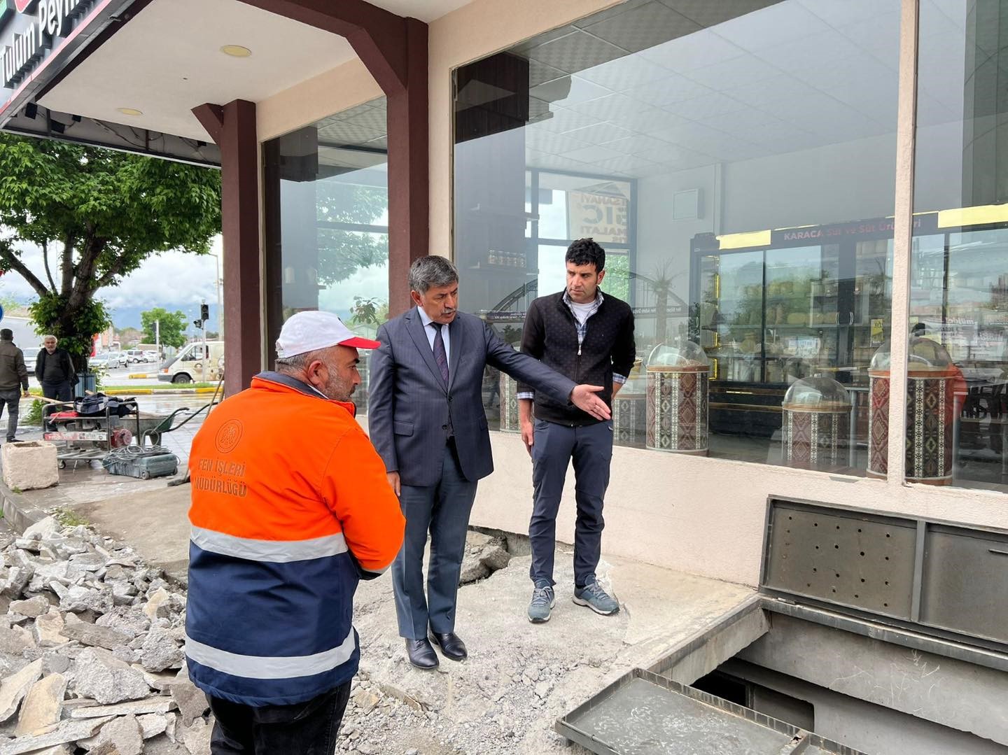 Başkan Aksun, sahada görev yapan personelleri denetledi