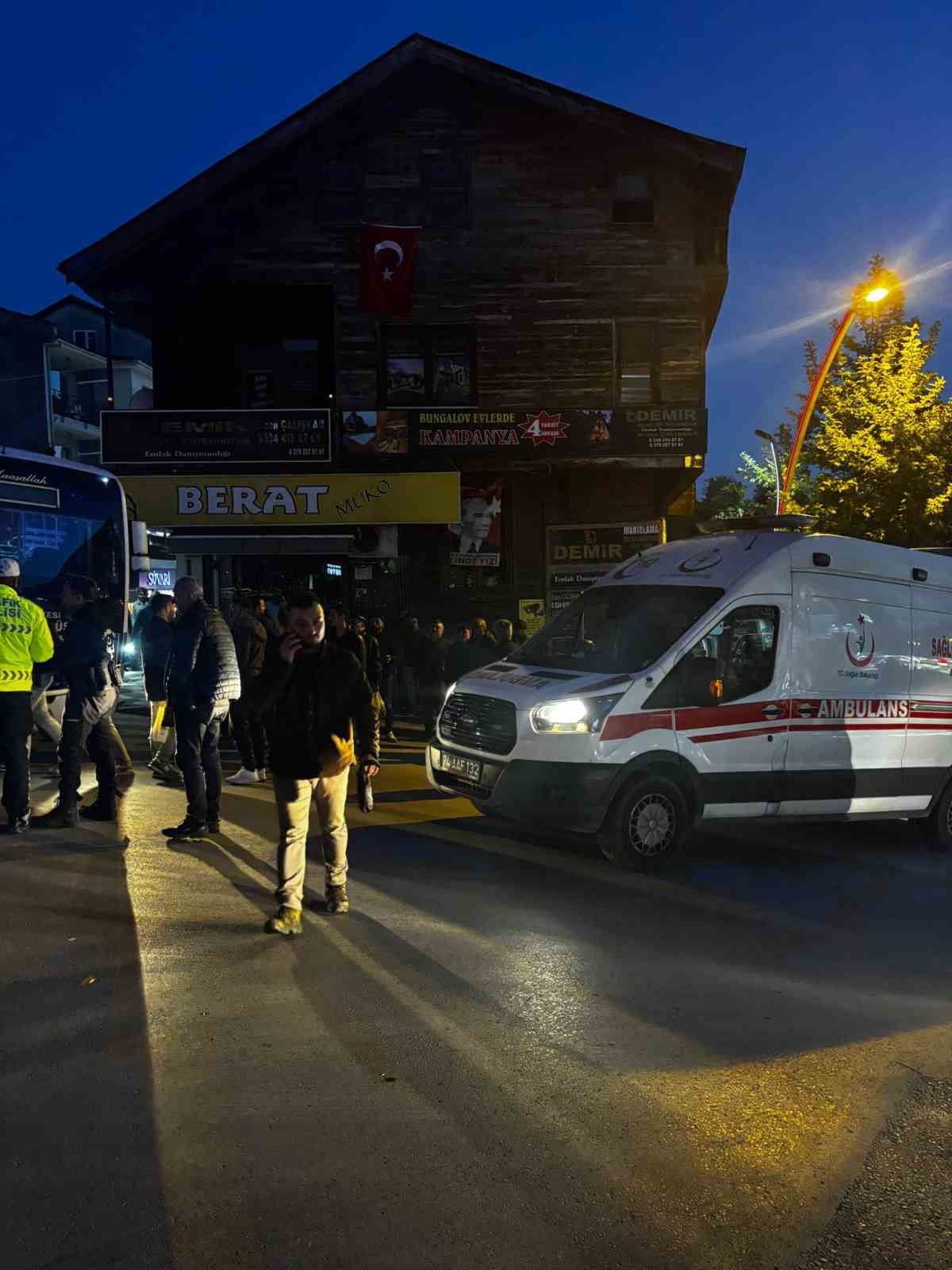 Halk otobüsü yayaya çarptı: 1 yaralı