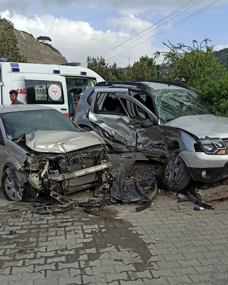 Belen’de trafik kazası: 2 yaralı İhlas Haber Ajansı