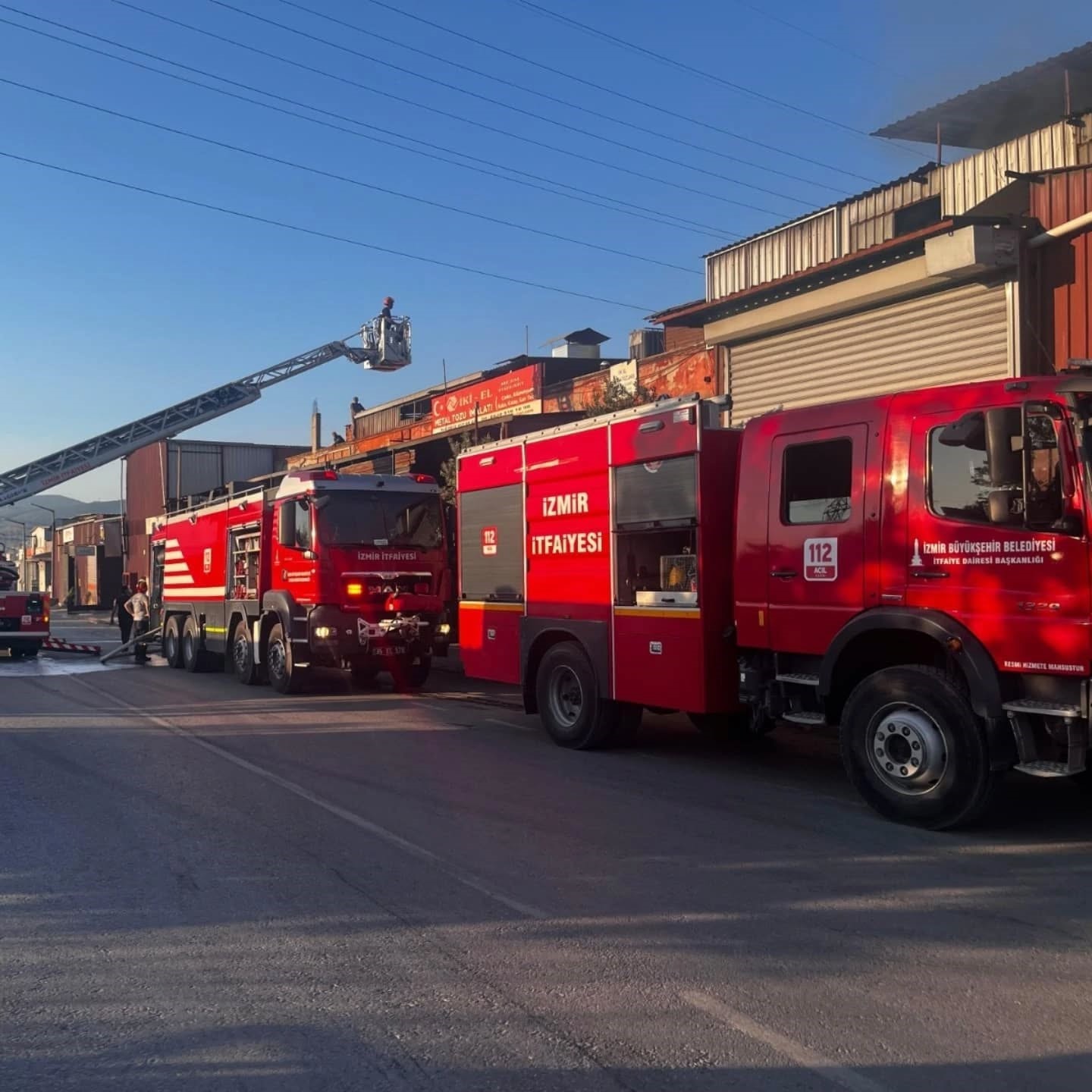 İzmir’de metal döküm atölyesinde yangın
