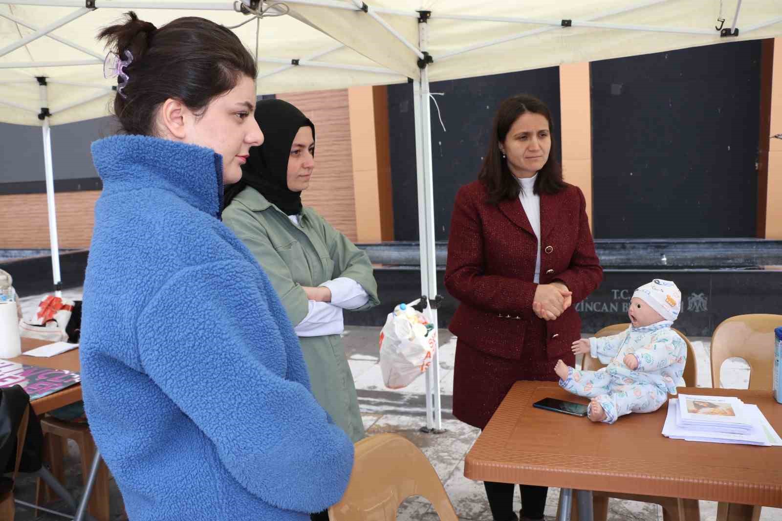 Anne ve anne adaylarına bebek sağlığı ve bakımı eğitimi
